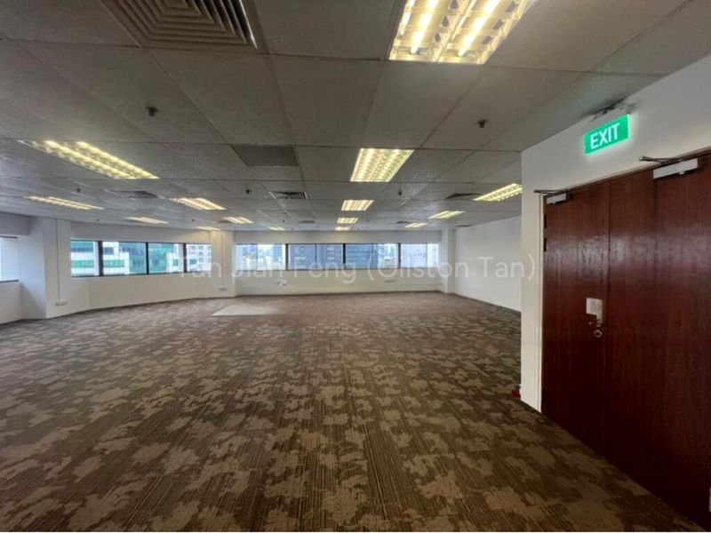 Office for Sale in  Fortune Centre - Image 2